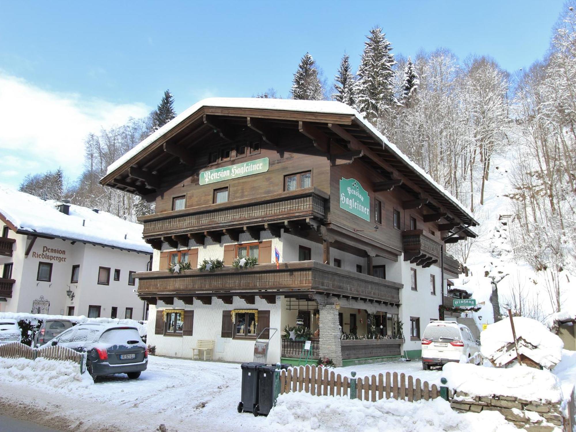 Apartment In Saalbach Hinterglemm Near Ski Area ภายนอก รูปภาพ